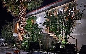 Villa Nama